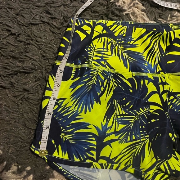 Team Zoot Women’s LTD Run 3" Short - Picture 10 of 10